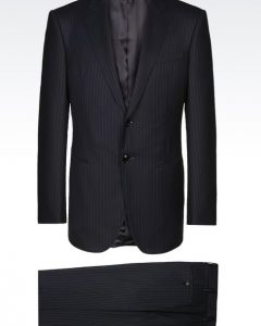 חליפת Giorgio Armani שחורה צד אחורי